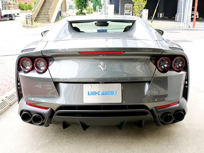 صورة 10 لـ 2022 Ferrari 812 GTS