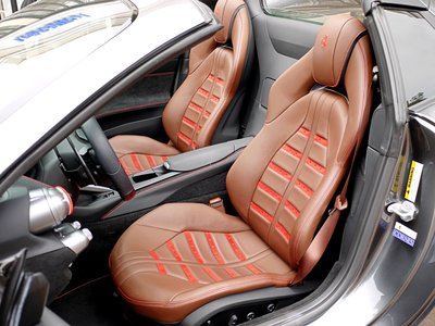 صورة 14 لـ 2022 Ferrari 812 GTS