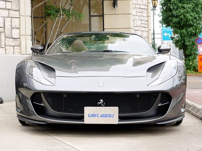 صورة 2 لـ 2022 Ferrari 812 GTS
