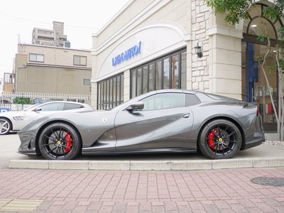صورة 8 لـ 2022 Ferrari 812 GTS