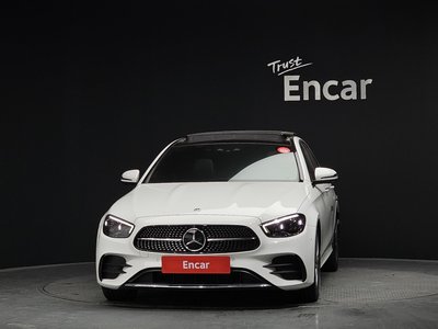 MERCEDES-BENZ E-CLASS - 2