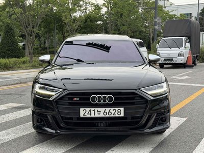 2020 AUDI S8 照片 3