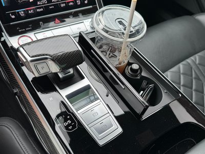2020 AUDI S8 — миниатюра 14
