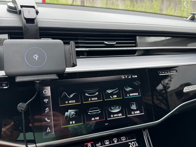 2020 AUDI S8 — миниатюра 11
