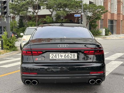 2020 AUDI S8 照片 5