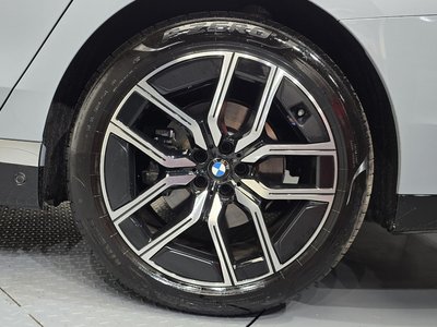 BMW 7 SERIES - 9