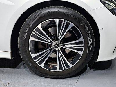 MERCEDES-BENZ E-CLASS - 6