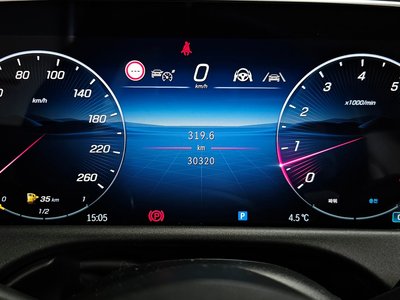 MERCEDES-BENZ E-CLASS - 8