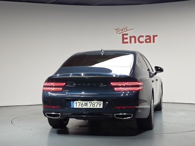 صورة 4 لـ 2021 GENESIS G80 (RG3)
