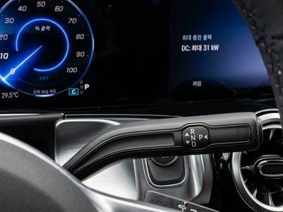 2025 Mercedes-BENZ EQB 照片 9