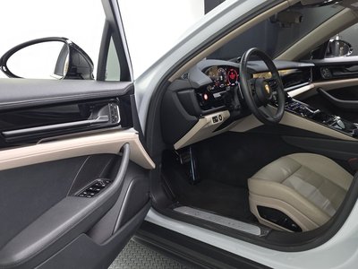 PORSCHE PANAMERA - 10