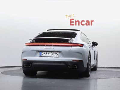 PORSCHE PANAMERA - 4