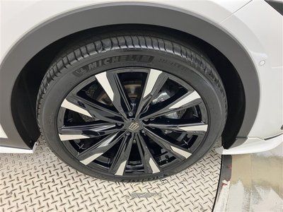 صورة مصغرة 37 لـ 2024 Toyota CROWN CROSSOVER
