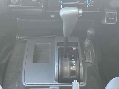 2004 Toyota LAND CRUISER 70 缩略图 18