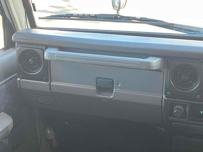 2004 Toyota LAND CRUISER 70 缩略图 17