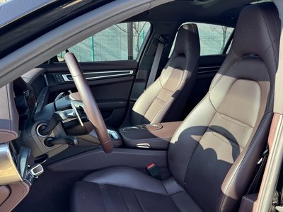 PORSCHE PANAMERA - 10