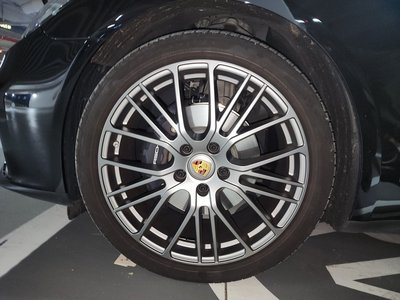 PORSCHE PANAMERA - 6