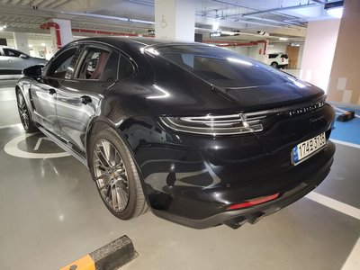 PORSCHE PANAMERA - 2