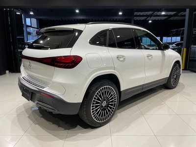 MERCEDES-BENZ EQA - 5
