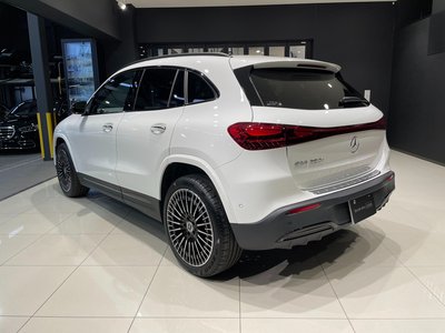 MERCEDES-BENZ EQA - 7
