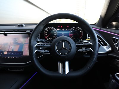 MERCEDES-BENZ E-CLASS - 9