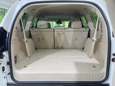 TOYOTA LAND CRUISER PRADO - 10