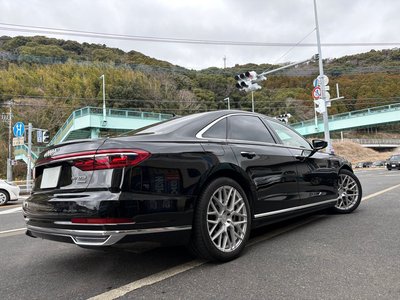 AUDI A8 - 8