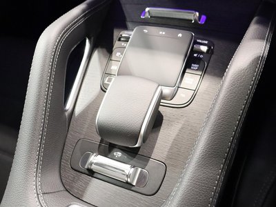 2026 Mercedes-BENZ GLE 缩略图 34