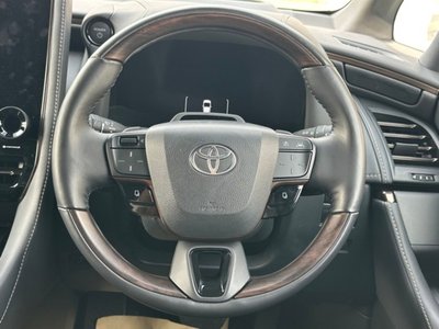 TOYOTA VELLFIRE - 9