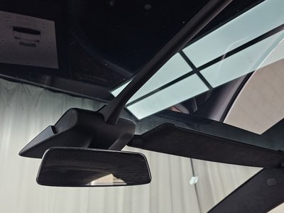 2019 Tesla MODEL X — миниатюра 25