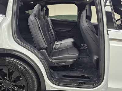 2019 Tesla MODEL X — миниатюра 17