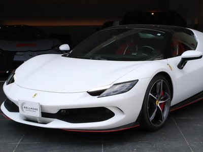 صورة 8 لـ 2023 Ferrari 296 GTS