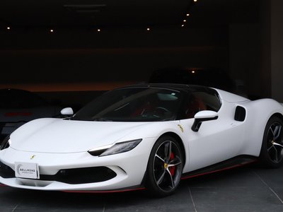 صورة 1 لـ 2023 Ferrari 296 GTS