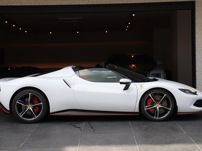 صورة 4 لـ 2023 Ferrari 296 GTS