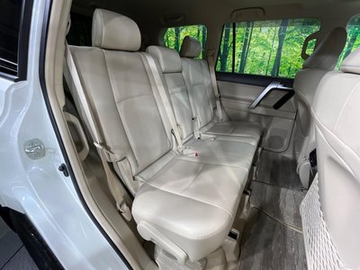 TOYOTA LAND CRUISER PRADO - 9