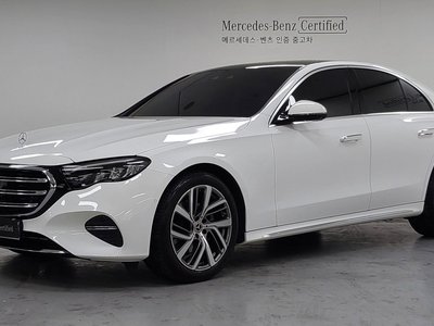 MERCEDES-BENZ E-CLASS - 1