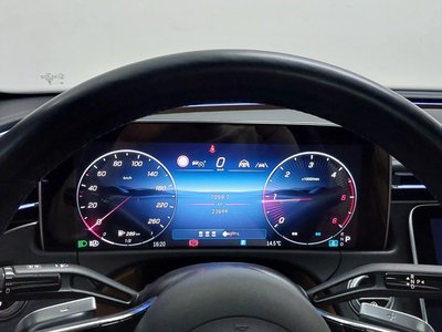 MERCEDES-BENZ E-CLASS - 8