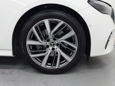 MERCEDES-BENZ E-CLASS - 6