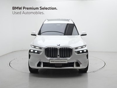 2025 BMW X7 照片 2