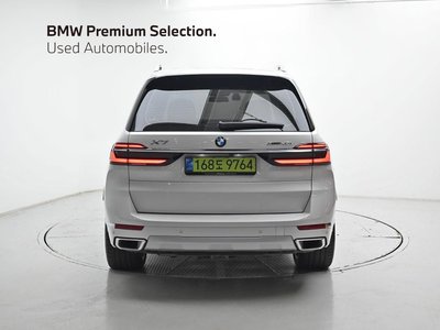2025 BMW X7 照片 3