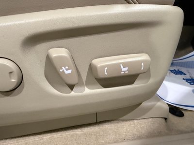 TOYOTA LAND CRUISER PRADO - 10