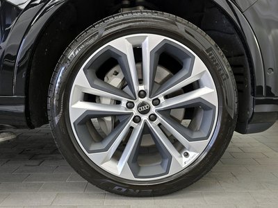 AUDI Q7 - 8
