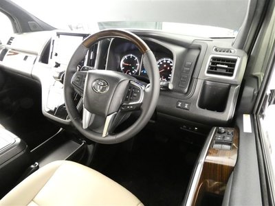 صورة مصغرة 27 لـ 2021 Toyota GRAND ACE