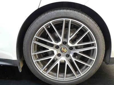 PORSCHE PANAMERA - 6