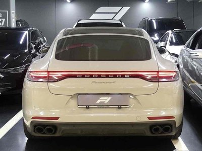 PORSCHE PANAMERA - 3