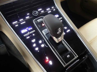 PORSCHE PANAMERA - 9