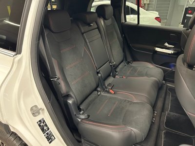 MERCEDES-BENZ EQB - 7