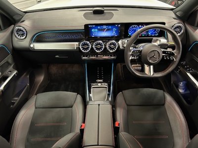 MERCEDES-BENZ EQB - 6