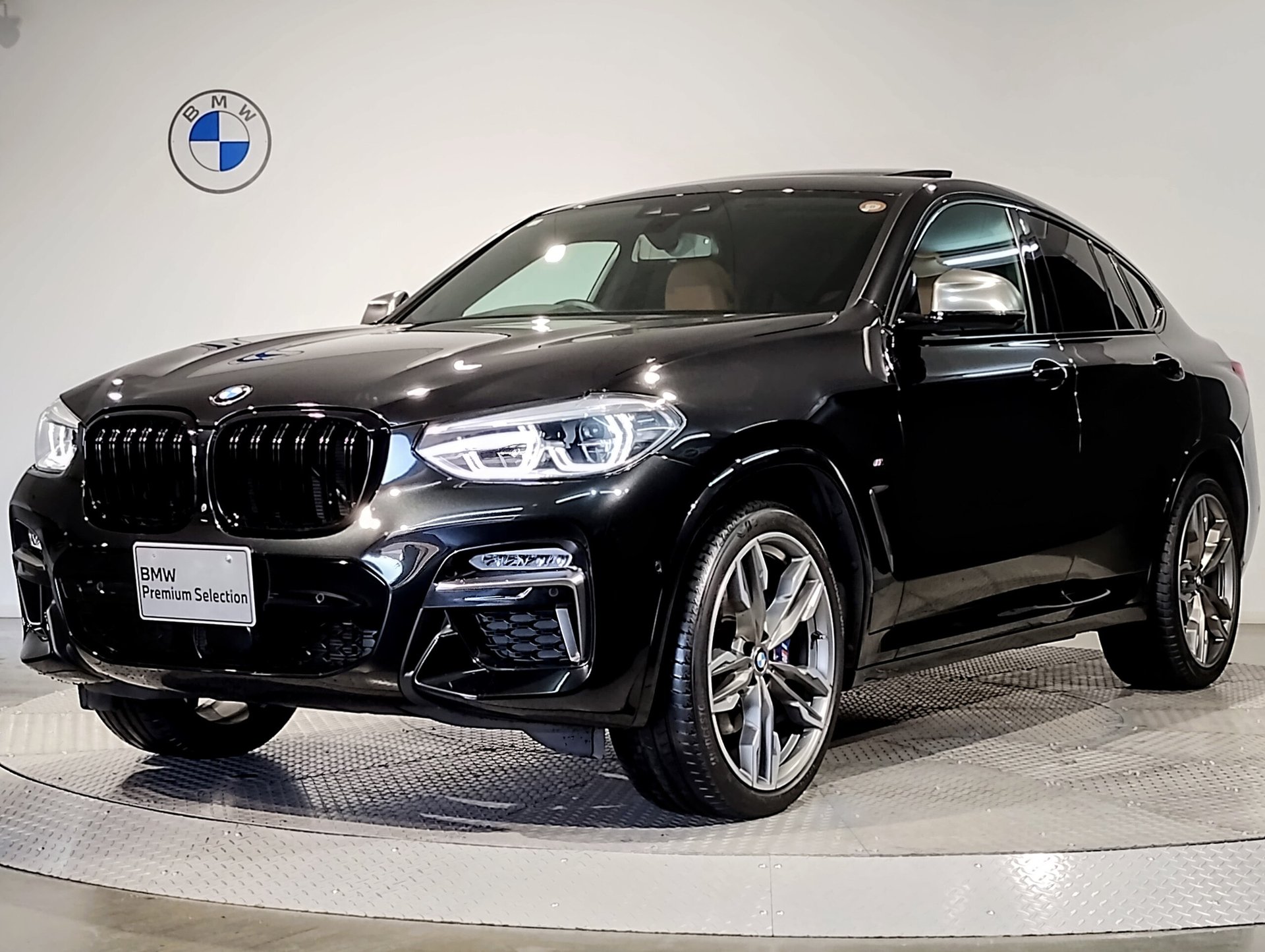 BMW X4 - View 1