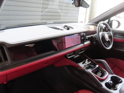 2024 Porsche CAYENNE — миниатюра 13